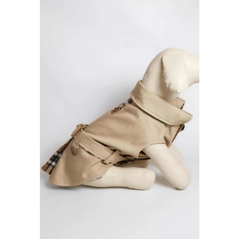 Oxford Classic beige wool-lined trencz dla psa with plaid trim and adjustable belt for stylish outdoor use