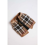 A tan and black plaid szelki wełniane dog coat with beige suede trim and gold-toned zipper pull for obwód klatki piersiowej