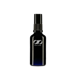Czarny szklany spray butelka o smukłym, nowoczesnym designie i logo ’aio nature’ w białych literach.