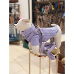 Lavender cable-knit wool sweater with turtleneck for dogs displayed on a mannequin pet fashion etoile chroni szyję pupila