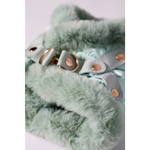A mint green szelki bezuciskowe dog harness with miękka futrzana podszewka and najwyższej jakości 24k gold hardware