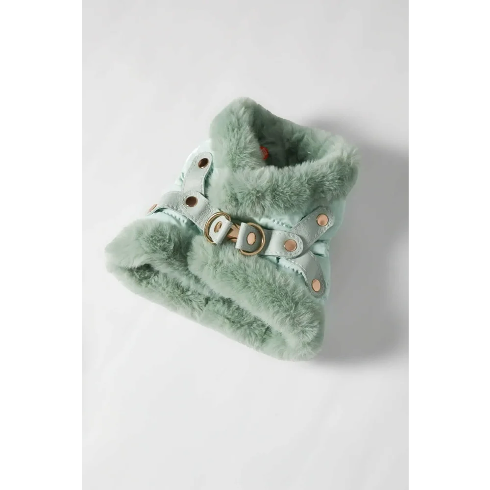 A zestaw 2w1 etolie anastazja mint green faux fur dog harness with light blue leather straps and gold hardware