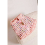 Pink tweed mini skirt with fluffy pink faux fur trim and gold-toned buckle in zestaw 2w1 dla psa różowy